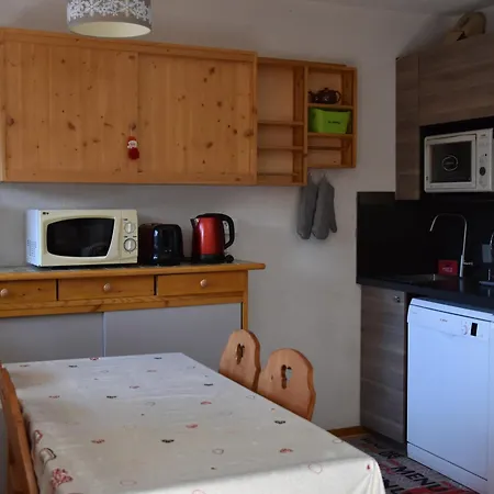 Appartement Chaleureux Avec Grand Balcon Sud, 6 Pers, Au Centre De Pralognan - Fr-1-464-52 Lägenhet *